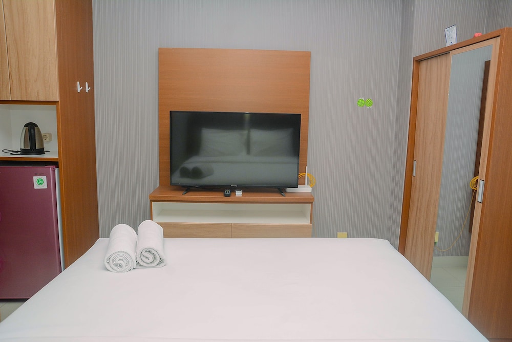 Comfortable Studio Grand Kamala Lagoon Apartment