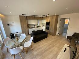 Amazing 2 Bed 2 Bath Flat