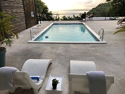 Vista Ocean Suites