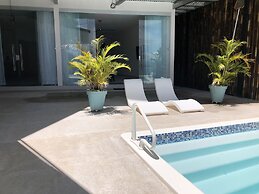 Vista Ocean Suites