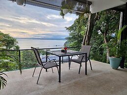 Vista Ocean Suites