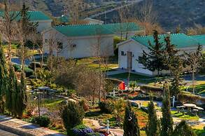 Raghdan Village