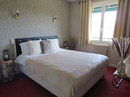 Hotel Saint Cyr