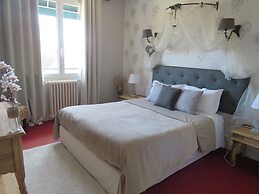 Hotel Saint Cyr