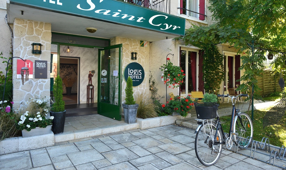 Hotel Saint Cyr