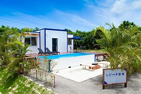 Regina Ishigaki Aqua Stage