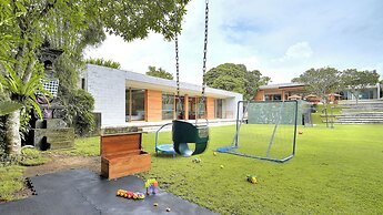 The Iman Villa
