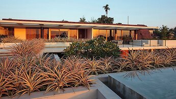 The Iman Villa