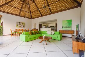 Villa Alore