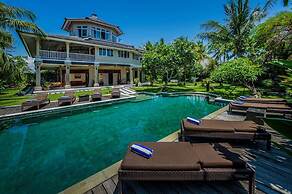 Villa Anyar