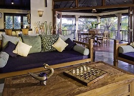 Villa Anyar