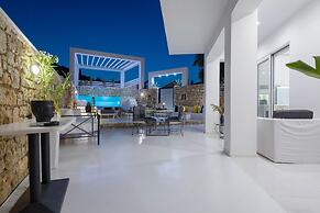 Dion Villa - Pool & Jacuzzi - Sleeps 4 - Zakynthos