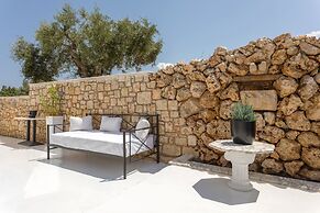 Dion Villa - Pool & Jacuzzi - Sleeps 4 - Zakynthos