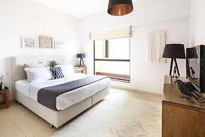 Full SEA Views! Gorgeous 2BR in JBR - Sleeps 6