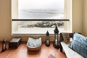 Full SEA Views! Gorgeous 2BR in JBR - Sleeps 6
