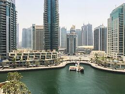 Modern + Bright 2BR With Dubai Marina Views!