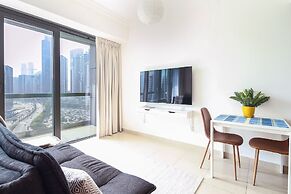 Spacious Studio in new 8 Boulevard Walk!