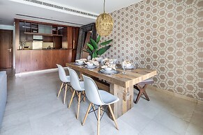 Spectacular 2BR in Upscale Burj Khalifa District