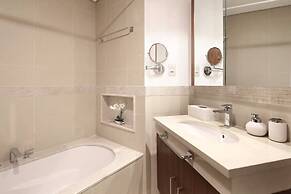 Spectacular 2BR in Beautiful Burj Vista!