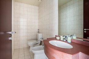 Premier 1BR Apartment in JLT - Sleeps 3!