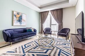 Regal & Modern 2BR With Study in Downtown Dubai - Sleeps 5!
