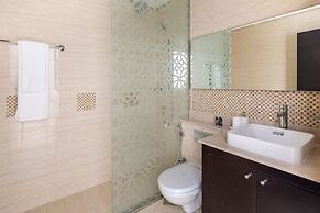 Regal & Modern 2BR With Study in Downtown Dubai - Sleeps 5!