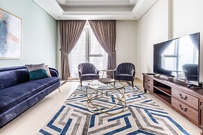 Regal & Modern 2BR With Study in Downtown Dubai - Sleeps 5!