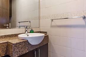 Flashy & Vibrant 1BR Apartment in Dubai Marina!