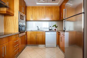 Modish & Vibrant 3BR Apartment in Marina