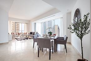 Modish & Vibrant 3BR Apartment in Marina