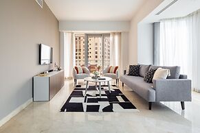 Modish & Vibrant 3BR Apartment in Marina