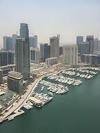 Stylish + Bright 1BR With Dubai Marina Views!