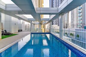 Spacious & Adorable 1BR in Downtown Dubai