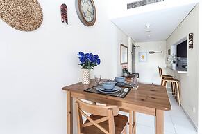 Trendy & Modern 1BR in Marina - Sleeps 4!