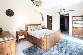 Trendy & Modern 1BR in Marina - Sleeps 4!