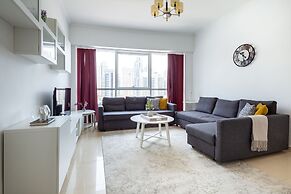 Visually Unique 1BR Apartment in JLT - Sleeps 4!