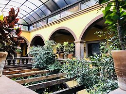 Hotel Mansión Virreyes