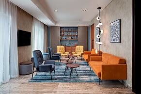 DoubleTree by Hilton Dubai M Square Hotel & Residences