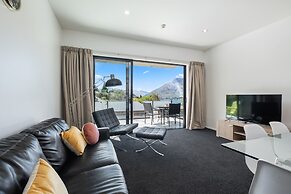 Brookside Gem Modern 2 Bedroom Apartment