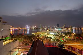 Marinas Penthouse Close to Beaches