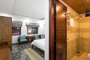 Marinas Penthouse Close to Beaches