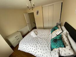 Reading 3 Bedroom apartment