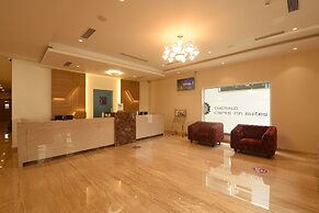 Emerald Clarks Inn Suite