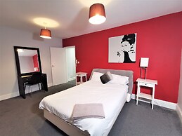 Spacious 2 bed flat in Camden