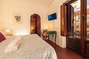 Arco in Pantheon Apartments