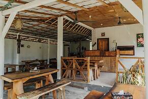 Temeling Jungle Inn