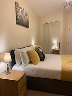 Unique & Stylish 2 Bed Apartment