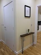 Unique & Stylish 2 Bed Apartment