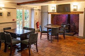 Sutton Staithe Hotel