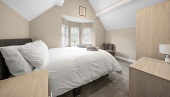 Stylish 2 Bedroom Apartment